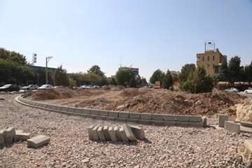 عملیات احداث میدان آتشگاه  خمینی شهر